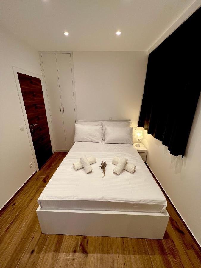 Vila Zrina - Apartmani Traù Esterno foto