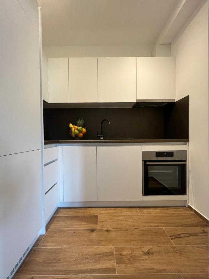 Vila Zrina - Apartmani Traù Esterno foto