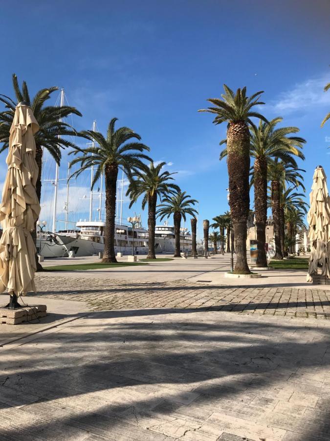 Vila Zrina - Apartmani Traù Esterno foto