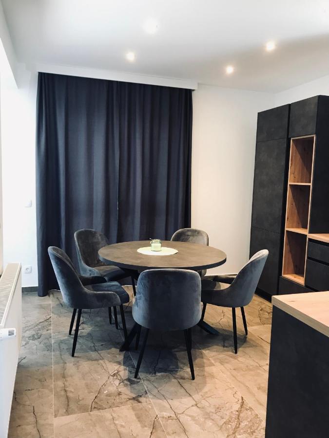 Vila Zrina - Apartmani Traù Esterno foto