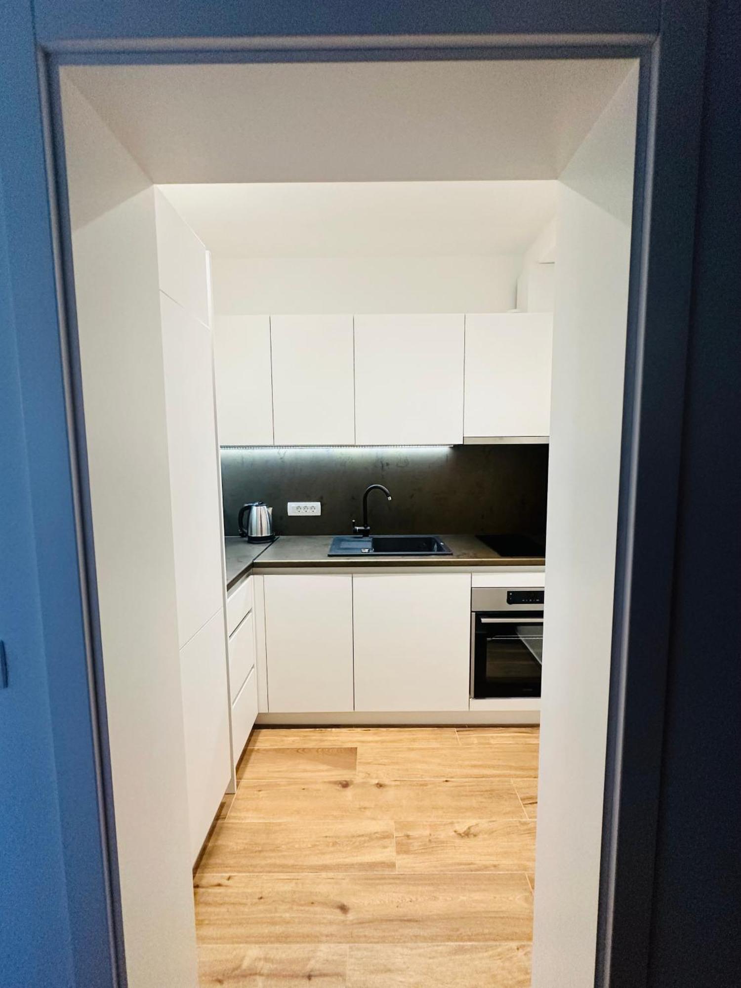 Vila Zrina - Apartmani Traù Esterno foto